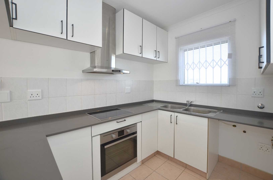 To Let 2 Bedroom Property for Rent in Milnerton Western Cape